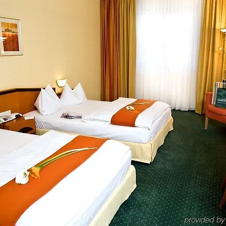 Hotel Ibb Centre 3*